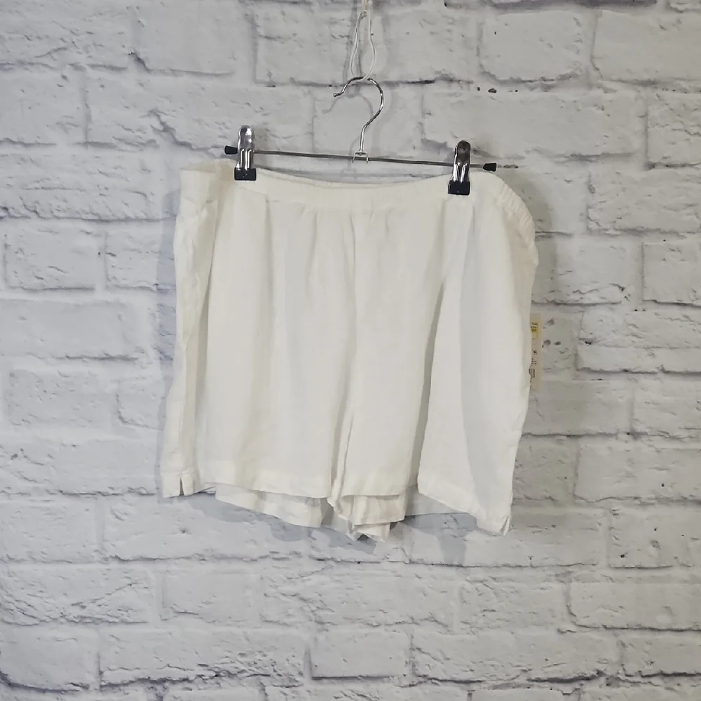 a new day Women's White Linen Blend Shorts - Picture 3 of 8